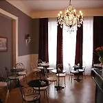 Hotel-maison Am Olivaer Platz Hotel 3*