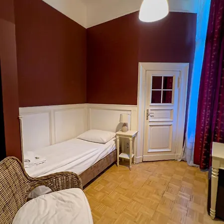 Hotel-maison Am Olivaer Platz מלון