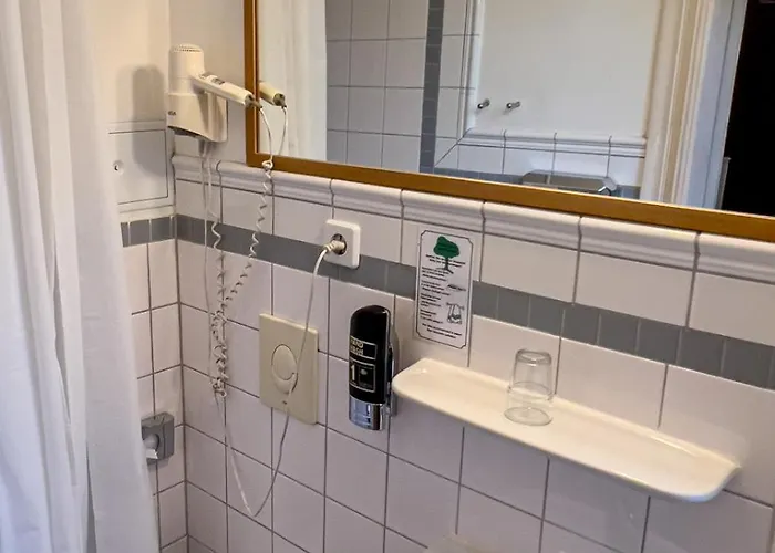 Hotel Hotel-maison Am Olivaer Platz