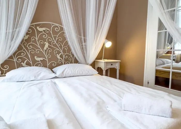 ميزون أم أوليفاير بلاتز 3*