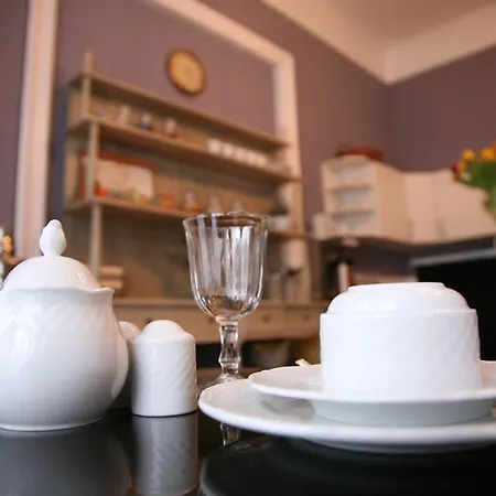 Hotel-maison Am Olivaer Platz 호텔 베를린