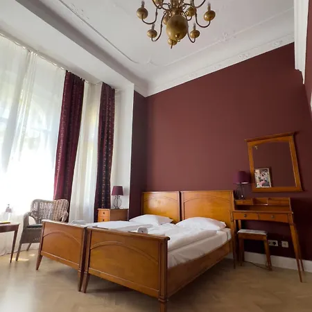 Hotel-maison Am Olivaer Platz 베를린