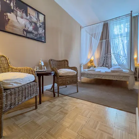 Hotel-maison Am Olivaer Platz 호텔 3*