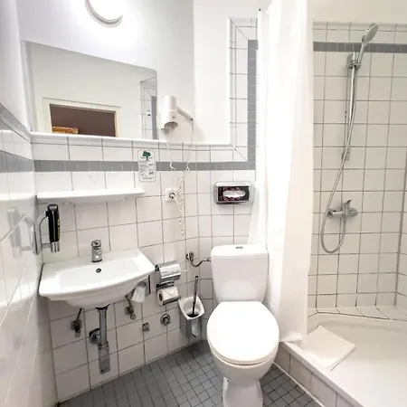 Hotel-maison Am Olivaer Platz Hotel 3*