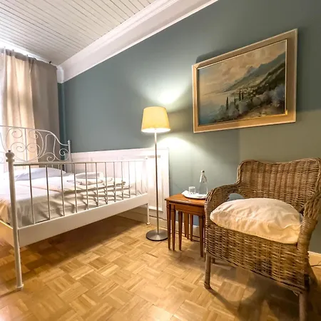 Hotel-maison Am Olivaer Platz 3*