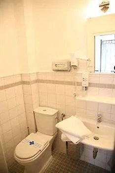 Ξενοδοχείο Hotel-maison Am Olivaer Platz