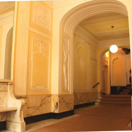 호텔 Hotel-maison Am Olivaer Platz