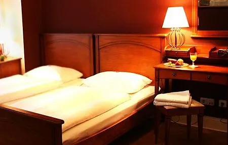Ξενοδοχείο Hotel-maison Am Olivaer Platz Βερολίνο