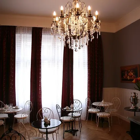 Hotel-maison Am Olivaer Platz 3* Berlin