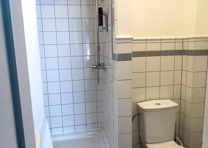 Hotel-maison Am Olivaer Platz Отель Берлин