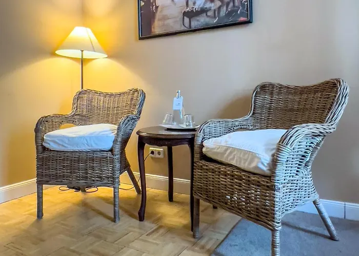 Отель Hotel-maison Am Olivaer Platz