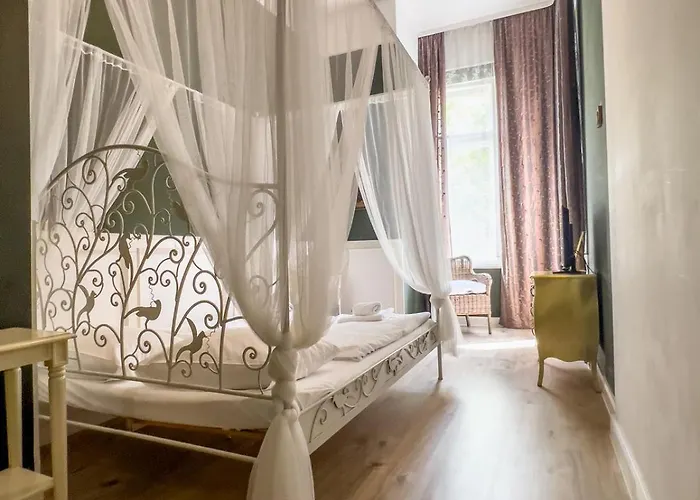 Ξενοδοχείο Hotel-maison Am Olivaer Platz Βερολίνο