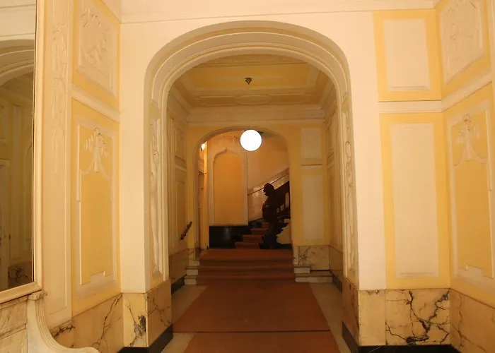 Hotel-maison Am Olivaer Platz Отель