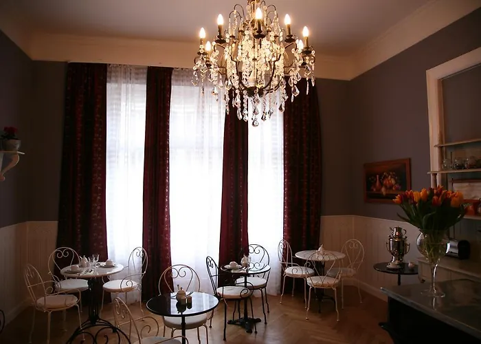 Hotel-maison Am Olivaer Platz 3* Берлин