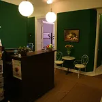 Hotel Hotel-maison Am Olivaer Platz 3*