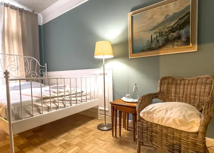 Hotel-maison Am Olivaer Platz 3*