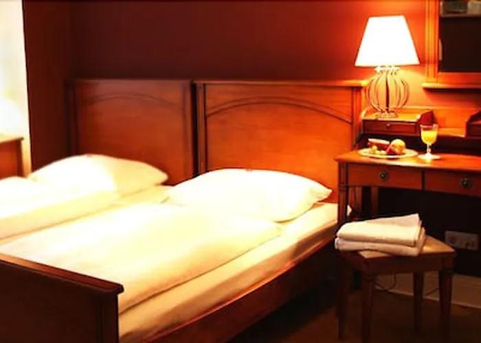 Hotel Hotel-maison Am Olivaer Platz Berlin