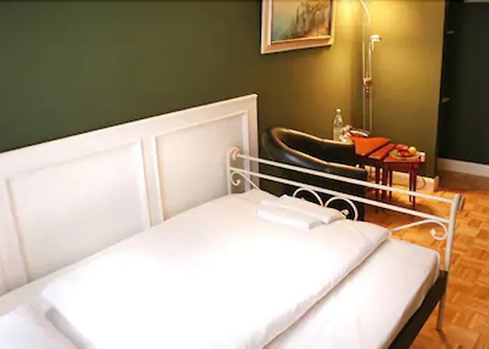 Hotel-maison Am Olivaer Platz Hotel Berlin